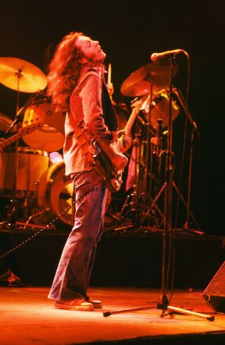 Rory Gallagher c1979 Manchester by Steve Smith (18)